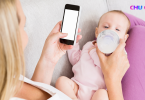 using phone while breastfeeding